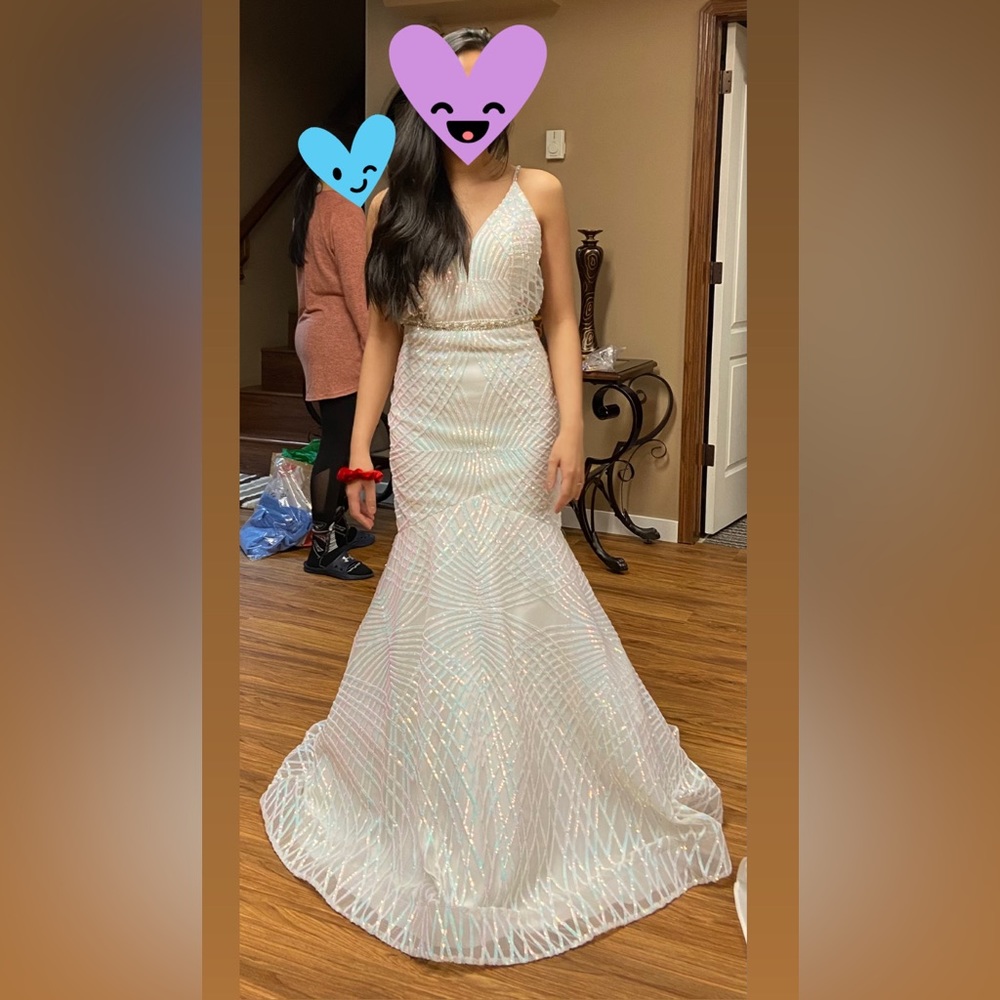 Alyce Paris gown - WHITE - size 4 - (prom or wedding)